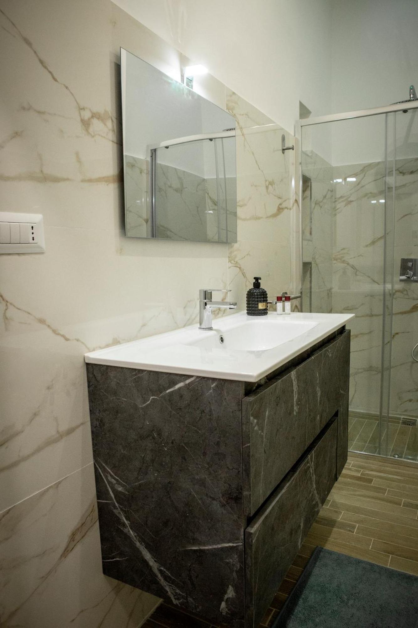 Napoli Skyport Bed & Breakfast Екстериор снимка